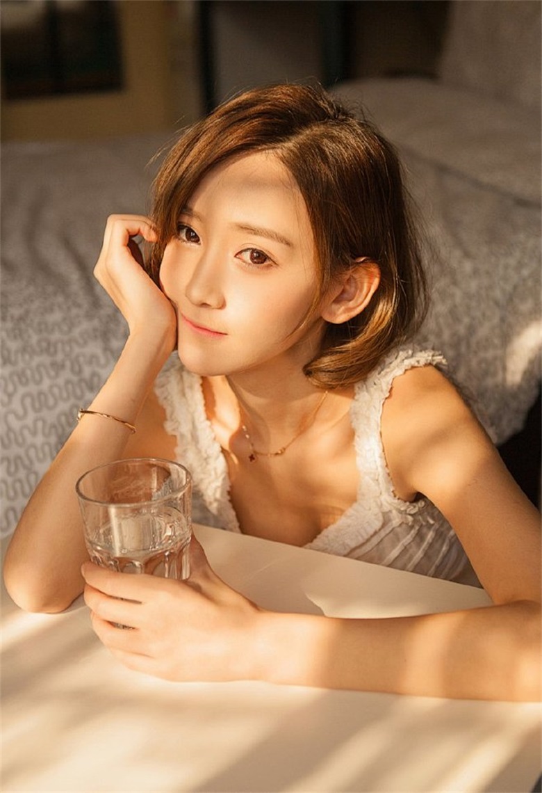 茶韵悠长，一杯茶中的生活艺术与养生智慧